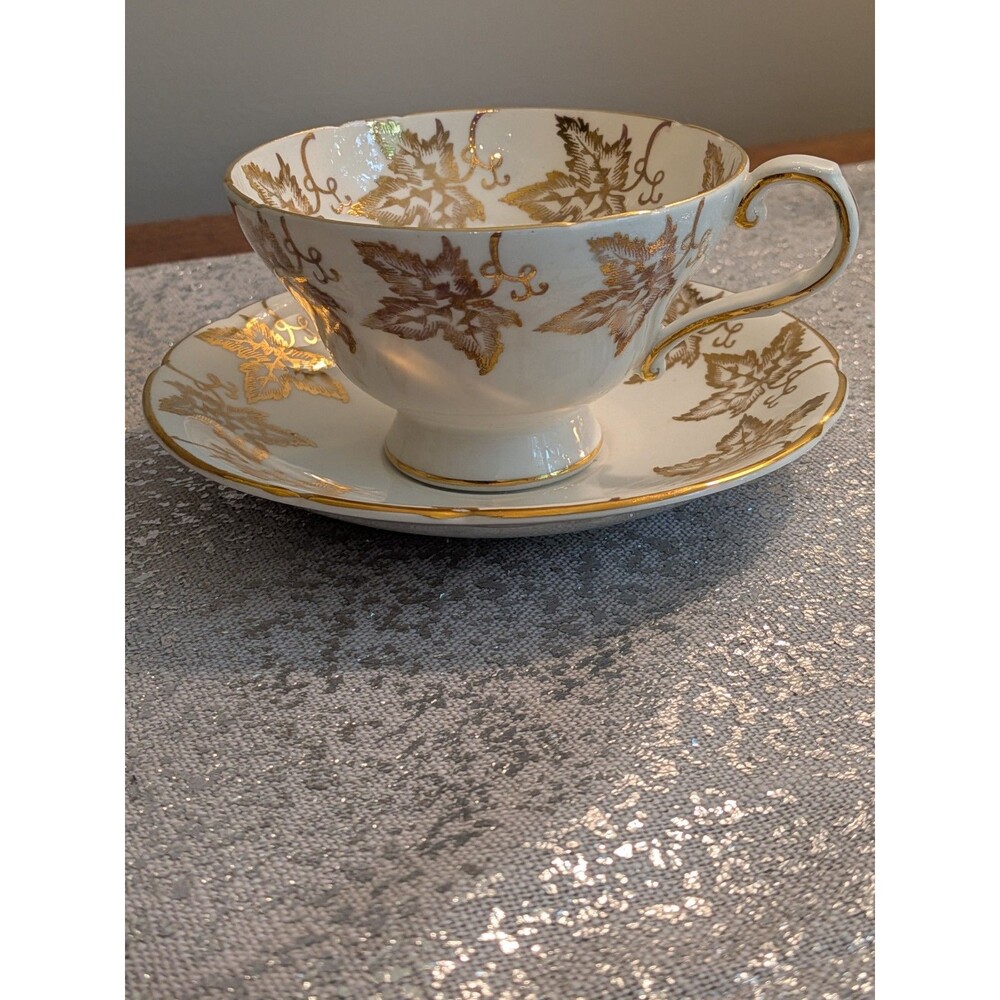 Stanley Vtg Gold Maple Leaf Tea Cup & Saucer Fine Bone China England Regency - Picture 3 of 11